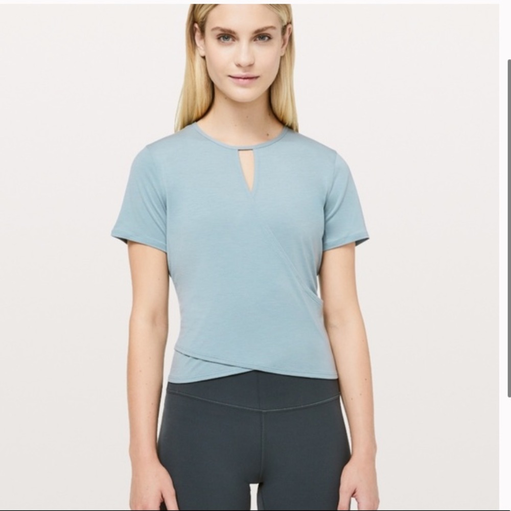 Lululemon round trip short sleeve, 8